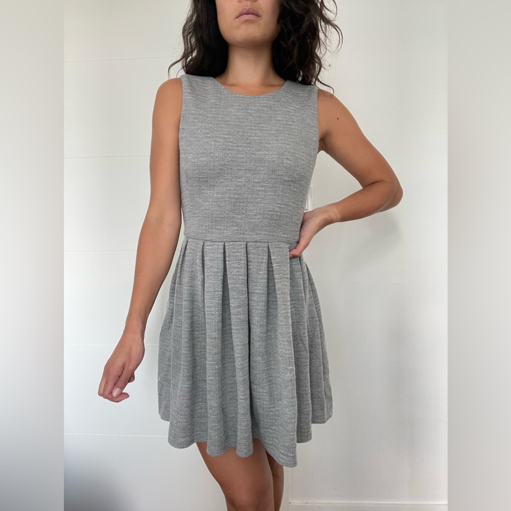 Aritzia Talula Waldorf Sleeveless Dress EUC | 8